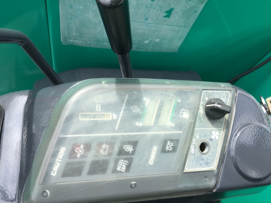 ขายรถขุด KOMATSU PC25-1(รุ่น7) รถ3,XXXชั่วโมง นอกแท้ ฟรีจัดส่งทั่วไทย