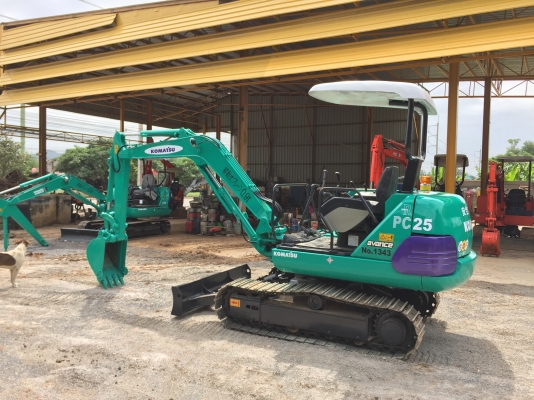 ขายรถขุด KOMATSU PC25-1(รุ่น7) รถ3,XXXชั่วโมง นอกแท้ ฟรีจัดส่งทั่วไทย