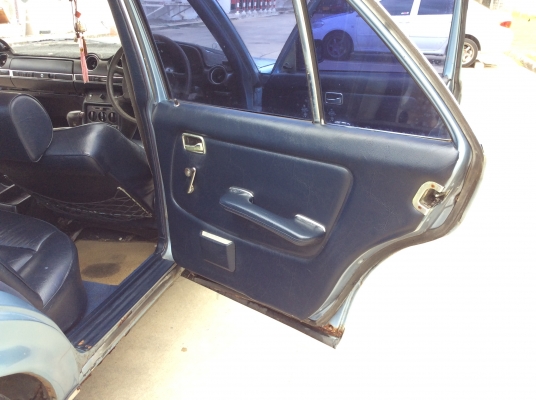 ขายรถ Benz w123 ปี88 เครื่อง 1JZ ออโต้ เพาเวอร์ ภายในสวยเดิมเบาะหนังแท้ แอร์เย็น วิทยุCD ตัวถังเดิมสีแตกบ้าง ล้อแม็ก ขับขี่ปกติ ภาษี61 เล่มพร้อมขายถูก