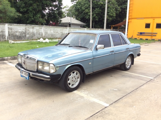 ขายรถ Benz w123 ปี88 เครื่อง 1JZ ออโต้ เพาเวอร์ ภายในสวยเดิมเบาะหนังแท้ แอร์เย็น วิทยุCD ตัวถังเดิมสีแตกบ้าง ล้อแม็ก ขับขี่ปกติ ภาษี61 เล่มพร้อมขายถูก
