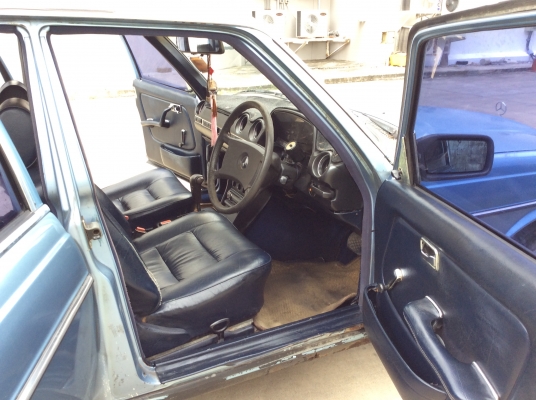 ขายรถ Benz w123 ปี88 เครื่อง 1JZ ออโต้ เพาเวอร์ ภายในสวยเดิมเบาะหนังแท้ แอร์เย็น วิทยุCD ตัวถังเดิมสีแตกบ้าง ล้อแม็ก ขับขี่ปกติ ภาษี61 เล่มพร้อมขายถูก