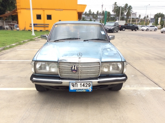 ขายรถ Benz w123 ปี88 เครื่อง 1JZ ออโต้ เพาเวอร์ ภายในสวยเดิมเบาะหนังแท้ แอร์เย็น วิทยุCD ตัวถังเดิมสีแตกบ้าง ล้อแม็ก ขับขี่ปกติ ภาษี61 เล่มพร้อมขายถูก