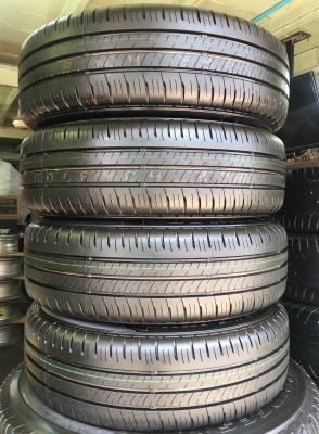 ล้อแม็กป้ายแดง Mazda 2 ขอบ 15 พร้อมยางป้ายแดง Dunlop 185-65-15 สวยกริ๊บ ตุ่มเด้งๆ เส้นสีจัดๆ