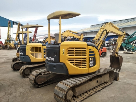 4ตัน PC40MR-2 ปี2007 จากญี่ปุ่น สวยๆ สภาพเดิมๆ 092-929-9942 ธีรเทพ