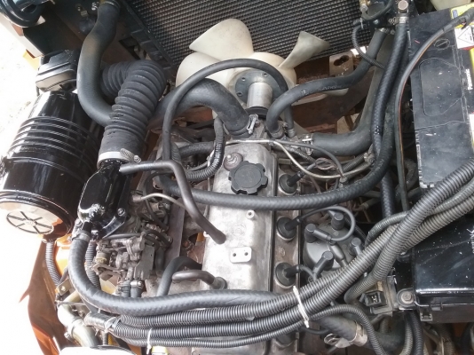 ด่วนFORKLIFTรุ่นใหม่TOYOTAรุ่น7FG25เสาสูง4เมตรขนาด2.5ตันสภาพสวยใช้งานได้ดี