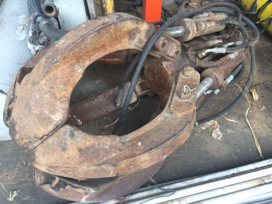 ขาย19000บาทมือคีบใม้สภาพพร้อมใช้งานสนใจโทร086-2465934