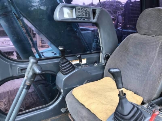 ขาย. 645,000 เก่านอก 2 ปี  KOBElCO SK100 MARK 5 ธรรมดา (มีไลน์หัวเจาะ) เครื่องดี ปั้มแรง โซ่หนา เอวแน่น ไฟฟ้าครบ สภาพพร้อมใช้. เอกสารเล่มทะเบียน  รถอยู่  นครปฐม โทร 0610710295  สนใจ รายการสินค้า อื่นๆ ที่ เว็ปไชค์ Truck2Hand  https://www.truck2hand.com/in