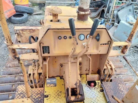 ขาย 125,000 บาท KOMATSU D20P-5 เครื่องดี เกียร์แรง สภาพพร้อมใช้ เอกสารชื้อขาย  รถอยู่  นครปฐม โทร 0610710295  สนใจ รายการสินค้า อื่นๆ ที่ เว็ปไชค์ Truck2Hand  https://www.truck2hand.com/index.php?actions=content/search&amp;member_id=136193  สนใจลงประกาศสิ