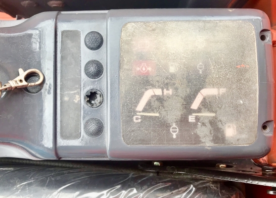 HITACHI EX-30 ขนาดPC-30 <มีVDOให้ชม>รถเก่านอกมีเอกสารอินวอย☎️ติดต่อ085-5632278 <ราคาต่อรองได้>