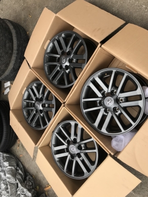 ล้อ fortuner มิดไนท์ชาย