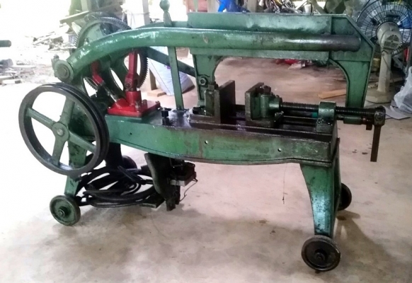 แท่นเลื่อย Hero