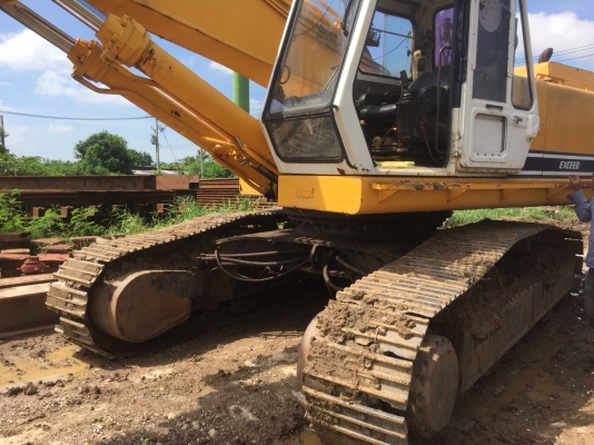 ขายรถแบคโคขนาดใหญ่พร้อมหัวไวไบร์