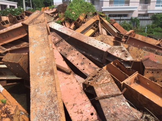 ขายขาเหล็กคำยันปากบ่อ