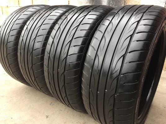 ยาง MAXXIS 225-45-17 ปี 16 ครบชุด 4 เส้น 3500 สวยๆไม่มีปะไม่บวมไม่กินข้างดอกยางเหลือเยอะเอาไปวิ่งกัน