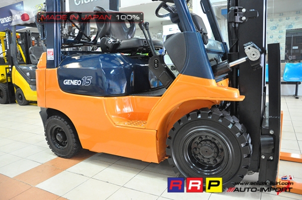 ขายรถโฟล์คลิฟท์มือสอง TOYOTA รุ่น 7FGL15-26012 นำเข้าจากประเทศญี่ปุ่น 100\% ไม่เคยใช้งานในไทย