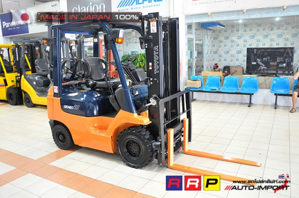 ขายรถโฟล์คลิฟท์มือสอง TOYOTA รุ่น 7FGL15-26012 นำเข้าจากประเทศญี่ปุ่น 100\% ไม่เคยใช้งานในไทย