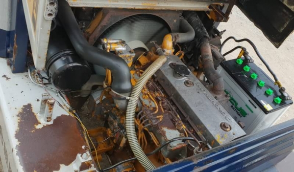 ขายด่วนรถยกดีเซลKOMATSU FD20-10 ยกได้2ตันยกสูง3เมตรเกียออโต้รถนอกเพิ่งนำเข้ามายังไม่เคยใช้งานในเมืองไทยเลย