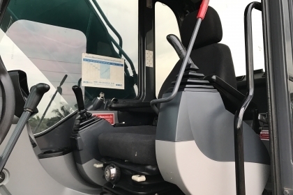 ขาย!! >>> Kobelco Sk200Mark8Yn12SuperXm สวยเต็ม ไมล์ 5,7xx ชม <<< เบอร์ติดต่อ 098-7155789 086-4631102 ขาย!! >>> Kobelco Sk200Mark8Yn12SuperXm สวยเต็ม ไมล์ 5,7xx ชม <<< เบอร์ติดต่อ 098-7155789 086-4631102