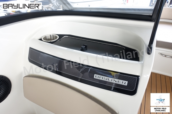 IN STOCK!! เรือใหม่ที่น่าจับจอง 2018 BAYLINER (VR5E)