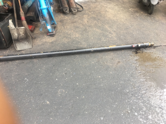 ขายกระบอกไฮดรอลิค ยาว 2.70 แกน 2 นิ้ว เสื้อ3 นิ้ว 0986599893