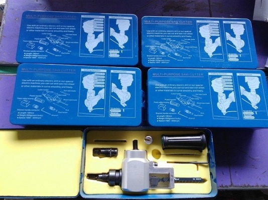 ช้าหมดอดแน่ๆ เครื่องตัดเมทัลชีท โลหะแผ่น  และจิกซอว์ กล่องเหล็กอย่างดี