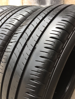 ยาง DUNLOP 185-65-15 ปี 17 ครบชุด 4 เส้น 3500 สภาพสวยๆไม่บวมไม่กินข้าง ดอกยางเหลือเยอะเอาไปวิ่งกันใด ยาง DUNLOP 185-65-15 ปี 17 ครบชุด 4 เส้น 3500 สภาพสวยๆไม่บวมไม่กินข้าง ดอกยางเหลือเยอะเอาไปวิ่งกันใด
