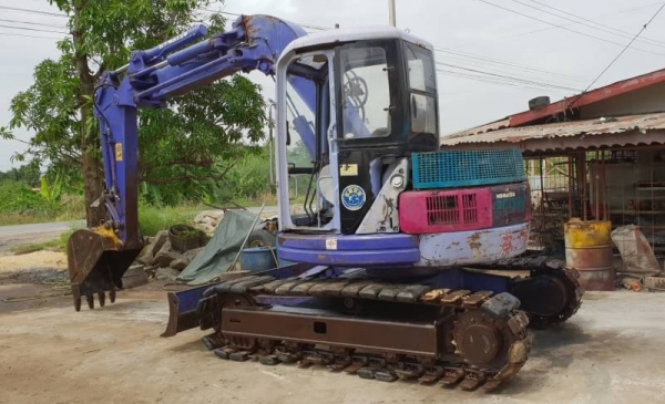 ขายด่วนรถเเบคโฮ โคมัสซู PC75U2หัวเก๋งสวยรถนอกเพื่งนำเข้ามาใหม่สวยเดิมๆเคื่องดีปั่มแรงคอลโทลน้ำมันปั้มนิ้ว บูมอามร์สวยเร็วแรงไม่โหลด เครื่องโคมัสซู4สูบ 4D95ระบบดีครบรถยังไม่เคยใช้งานในไทยเลย