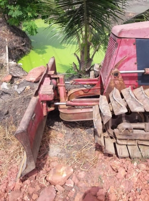 ขายจ้า...รถดันดิน. MITSUBISHI  BD2H  เก่าใน..สภาพดี...เครื่องปั๊มแห้ง..พร้อมใช้.โทร  089-3818694 จ๊อย.