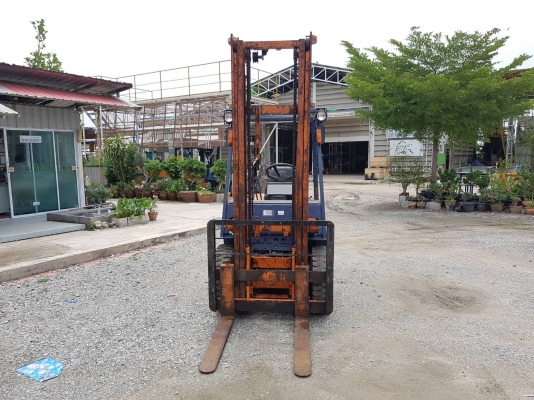 โฟล์คลิฟท์ Toyota รุ่น 5 ยก 2-2.5 ตัน เสายกสูง 4 เมตร เกียร์ธรรมดา โฟล์คลิฟท์ Toyota รุ่น 5 ยก 2-2.5 ตัน เสายกสูง 4 เมตร เกียร์ธรรมดา
