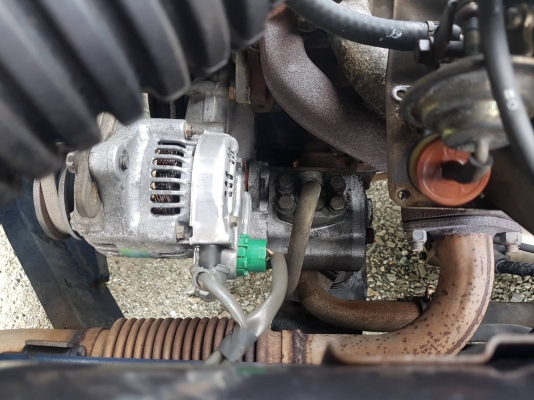 โฟล์คลิฟท์ Toyota รุ่น 5 ยก 2-2.5 ตัน เสายกสูง 4 เมตร เกียร์ธรรมดา โฟล์คลิฟท์ Toyota รุ่น 5 ยก 2-2.5 ตัน เสายกสูง 4 เมตร เกียร์ธรรมดา