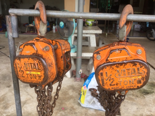 ขายรอกญี่ปุ่นมือ2 ยี่ห้อ VITAL รับน้ำหนัก 1.5 ตัน  ราคาตัวละ 3,800 บาท