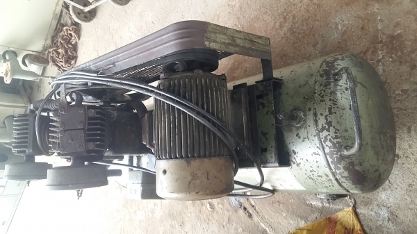 ขาย ปั้มลม ฟูเช็ง 3แรง มอเตอร์ 3แรง ไฟ380 Vเสียงนิ่มมาก สภาพใช้งานได้ค่ะ