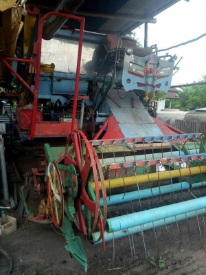 ขายรถเกี่ยวข้าว ต้นหว้าเครื่องISUZU 195เทอร์โบว์ ช่วงล่าง10ปั๊ม22 เช็คระบบลงงานได้ อุ้ม2.5ตัน