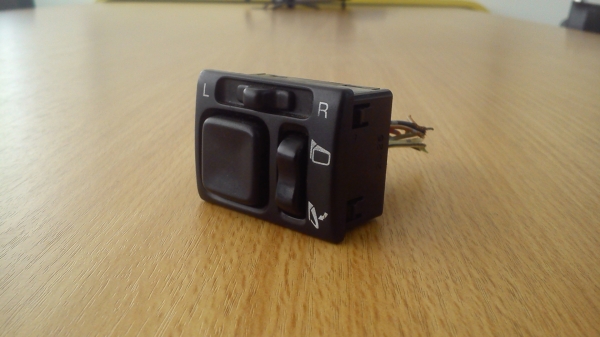 สวิทช์ปรับกระจกมองข้าง Suzuki Vitara Chevy Tracker XL7 สวิทช์ปรับกระจกมองข้าง Suzuki Vitara Chevy Tracker XL7