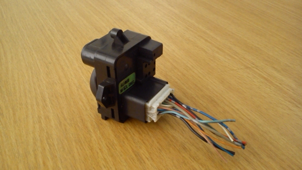 สวิทช์ปรับกระจกมองข้าง HONDA ODYSSEY RB2 สวิทช์ปรับกระจกมองข้าง HONDA ODYSSEY RB2