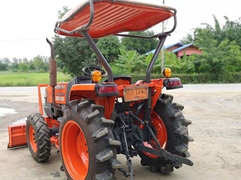 ????????สินค้าเข้าใหม่KOBOTA รุ่น L3408งามๆ???????? อุปกรณ์3ชิ้นใบดันหน้า+ผาน+โรตารี่  พร้อมใช้งาน รถทำงาน2013ชม.ราคา210000บาท ⛽????มีบริการจัดส่งฟรีคะ สนใจ????????ติดต่อสอบถามรายละเอียด0906910337 ????????พิกัดร้านส.เจริญแทรกเตอร์ อ.บางระกำ จ.พ