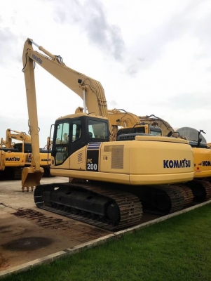ขายด่วน!! Komatsu PC200-7 บูมยาวSLF สภาพสวยค่ะ