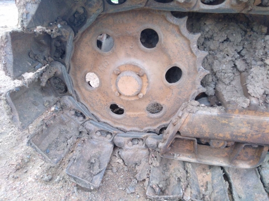 ขายรถแทรคเตอร์ KOMATSU D20P-6 สไลด์ใบมีดได้ 6 ทิศทาง ราคา 200000