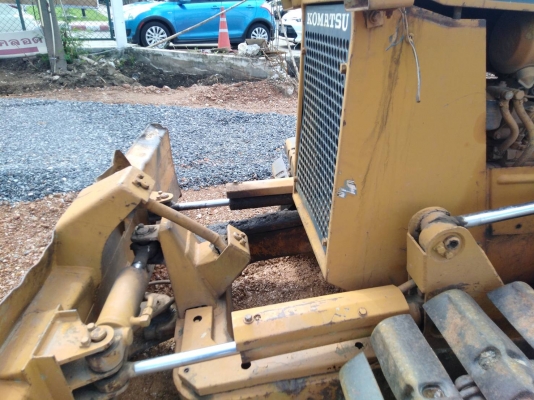 ขายรถแทรคเตอร์ KOMATSU D20P-6 สไลด์ใบมีดได้ 6 ทิศทาง ราคา 200000 ขายรถแทรคเตอร์ KOMATSU D20P-6 สไลด์ใบมีดได้ 6 ทิศทาง ราคา 200000