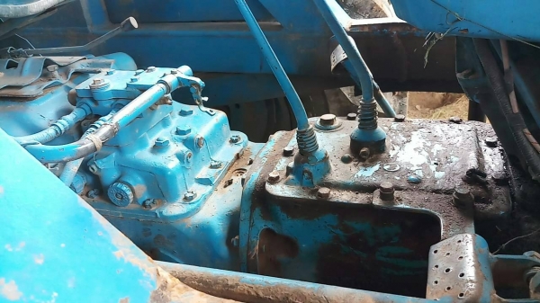 ขายรถคีบอ้อยFORD 6610 สภาพพร้อมใช้งาน ราคา350,000บาทต่อรอง เล่มทะเบียนติดต่อคุณอ๊อฟ พิจิตร 086-737-9991 ขายรถคีบอ้อยFORD 6610 สภาพพร้อมใช้งาน ราคา350,000บาทต่อรอง เล่มทะเบียนติดต่อคุณอ๊อฟ พิจิตร 086-737-9991