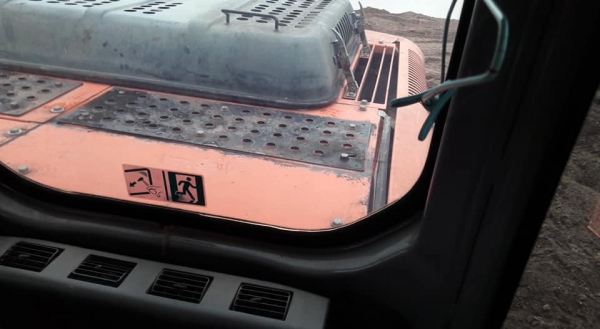 รถขุด Hitachi ZX210-LC 6,700 ชั่วโมง บูมยาว 15 ม. สภาพนางฟ้าพร้อมใช้งาน ทะเบียนพร้อมโอน รถขุด Hitachi ZX210-LC 6,700 ชั่วโมง บูมยาว 15 ม. สภาพนางฟ้าพร้อมใช้งาน ทะเบียนพร้อมโอน