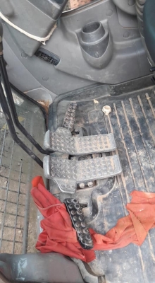 รถขุด Hitachi ZX210-LC 6,700 ชั่วโมง บูมยาว 15 ม. สภาพนางฟ้าพร้อมใช้งาน ทะเบียนพร้อมโอน รถขุด Hitachi ZX210-LC 6,700 ชั่วโมง บูมยาว 15 ม. สภาพนางฟ้าพร้อมใช้งาน ทะเบียนพร้อมโอน