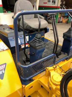 ขายแบ็คโฮ เก่าญี่ปุ่น KOMATSU PC 20-6 3D84 เครื่องยนต์ดีเซล 3 สูบ ปั้มเฟือง 3 ตอน เครื่องเงียบ ปั้มแรงไม่โหลด เอวแน่น บูมอาร์มสวย บุ้งกี๋ใบดันสวย รถนอกนำเข้าเก่าญี่ปุ่น มือ 1 ไทย สภาพเดิมๆ พร้อมใช้งาน ส่งฟรี ☎️089-8481692,088-7197516รถสภาพสวย เก่าญี่ปุ่น