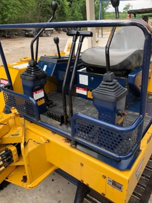 ขายแบ็คโฮ เก่าญี่ปุ่น KOMATSU PC 20-6 3D84 เครื่องยนต์ดีเซล 3 สูบ ปั้มเฟือง 3 ตอน เครื่องเงียบ ปั้มแรงไม่โหลด เอวแน่น บูมอาร์มสวย บุ้งกี๋ใบดันสวย รถนอกนำเข้าเก่าญี่ปุ่น มือ 1 ไทย สภาพเดิมๆ พร้อมใช้งาน ส่งฟรี ☎️089-8481692,088-7197516รถสภาพสวย เก่าญี่ปุ่น