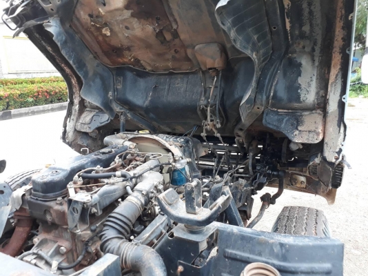ขายรถ 6 ล้อ ISUZU NPR 125 แรง ลดราคาเหลือ ***300,000