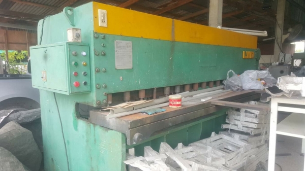 ขายกรรไกรระบบไฮโดรลิค10ฟุตตัดได้4.5มิลราคาสุดค้มครับ