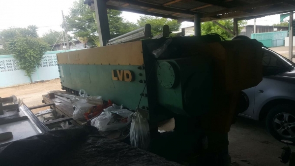 ขายกรรไกรระบบไฮโดรลิค10ฟุตตัดได้4.5มิลราคาสุดค้มครับ