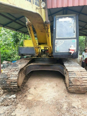 แบ็คโฮ KOBEC0 SK200 มาร์คทรี เครื่องปั้มเดิมแรงดื ช่วงล่างแน่น บูชโช่ดี เอกสารหนังสือแสดงภาษีการนำเข้า ราคา 395,000บ. สนใจ0835601591