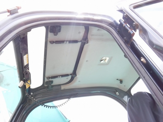 ขายรถขุดนำเข้าจากประเทศญี่ปุ่น kobelco sk135yy04 รถสภาพสวยพร้อมใช้ สนใจติดต่อสอบถาม 092-3309229 อีด