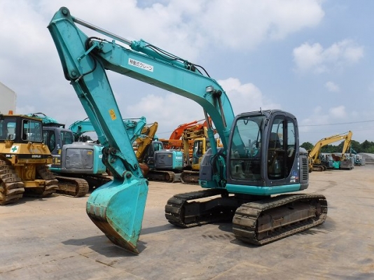 ขายรถขุดนำเข้าจากประเทศญี่ปุ่น kobelco sk135yy04 รถสภาพสวยพร้อมใช้ สนใจติดต่อสอบถาม 092-3309229 อีด